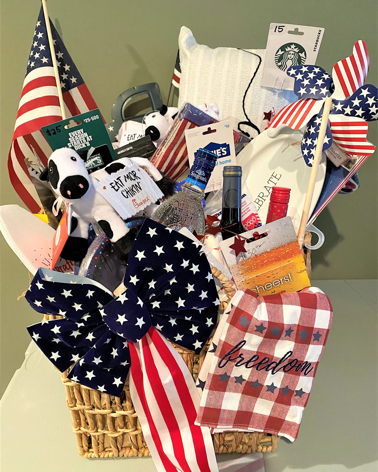 2021 golf outing auction basket: red, white and blue