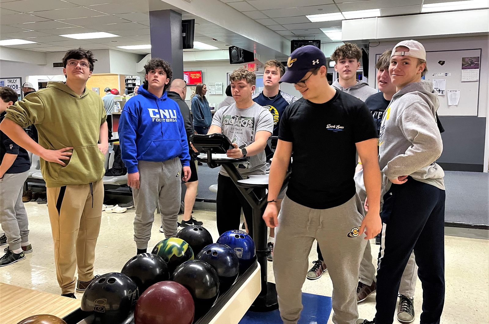 Players at the 2022 Bowl A Thon at Perry Park Lanes